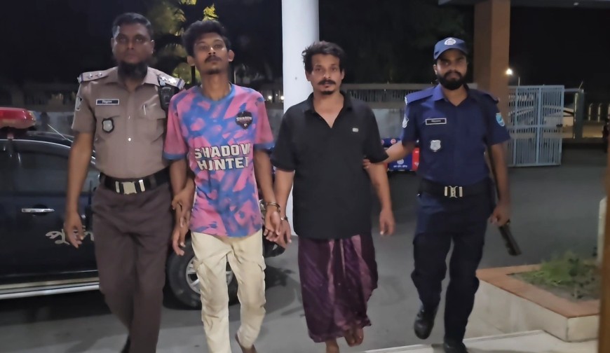 পদ্মা সেতুর মাওয়া টোল বুথে টাকা চুরির চেষ্টাকালে আটক ২