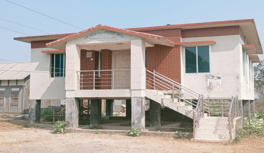 টঙ্গীবাড়ীতে উদ্বোধনের  চার বছর অতিবাহিত হলেও তালাবদ্ধ  কমিউনিটি ক্লিনিক